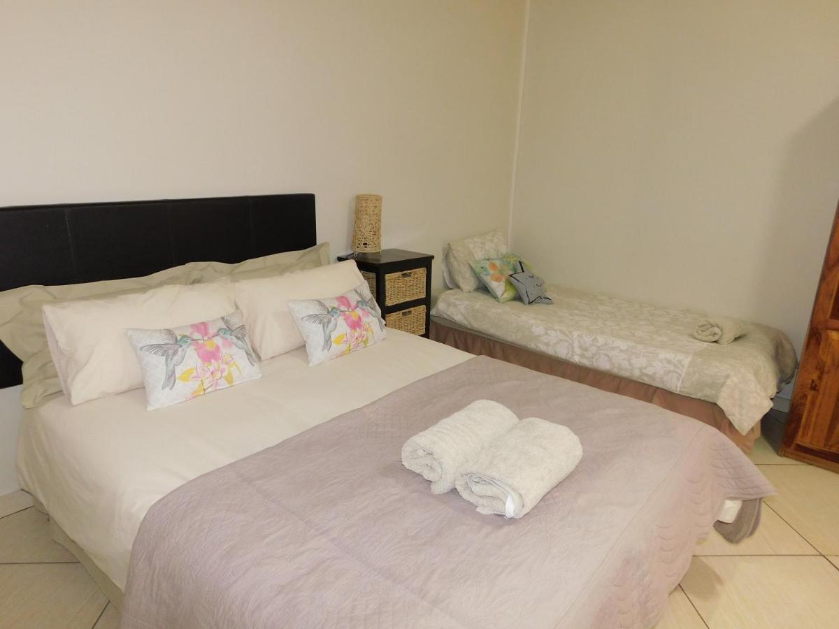 Hotel Meteorite Rest Camp Grootfontein Exterior foto